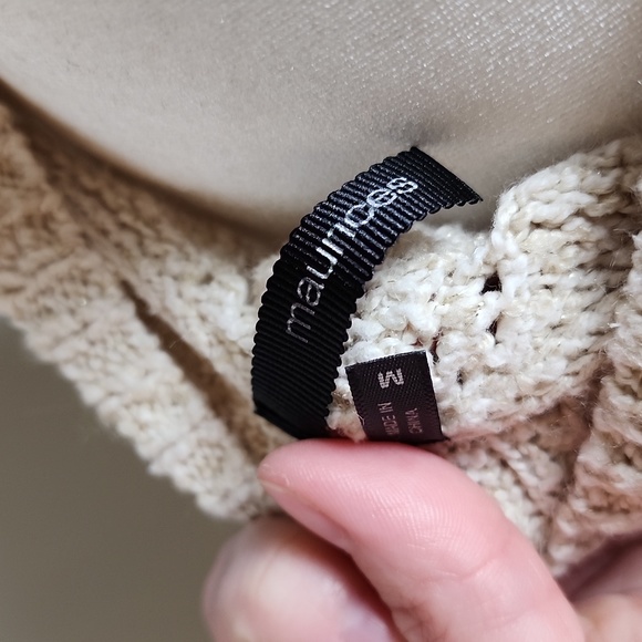 Maurices shawl Medium Sparkly - Picture 8 of 10